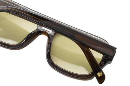 Maison Dazure That's Niche sunglasses close-up frame detail