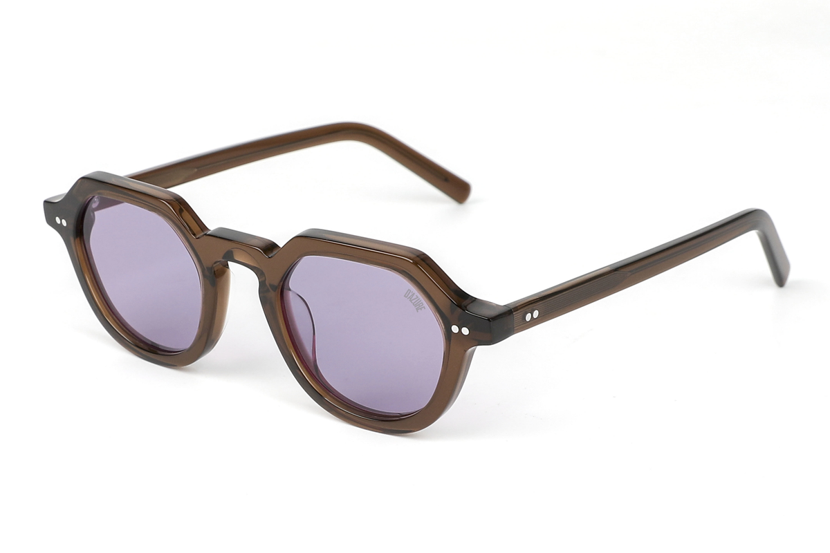 Maison Dazure Mr. Charming sunglasses three-quarter angle